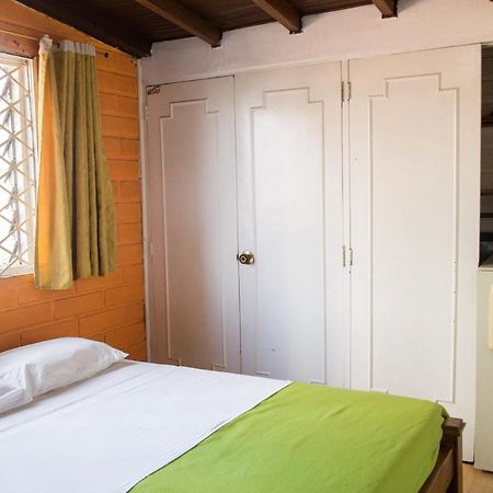 Hostel Spring City Медельїн Екстер'єр фото