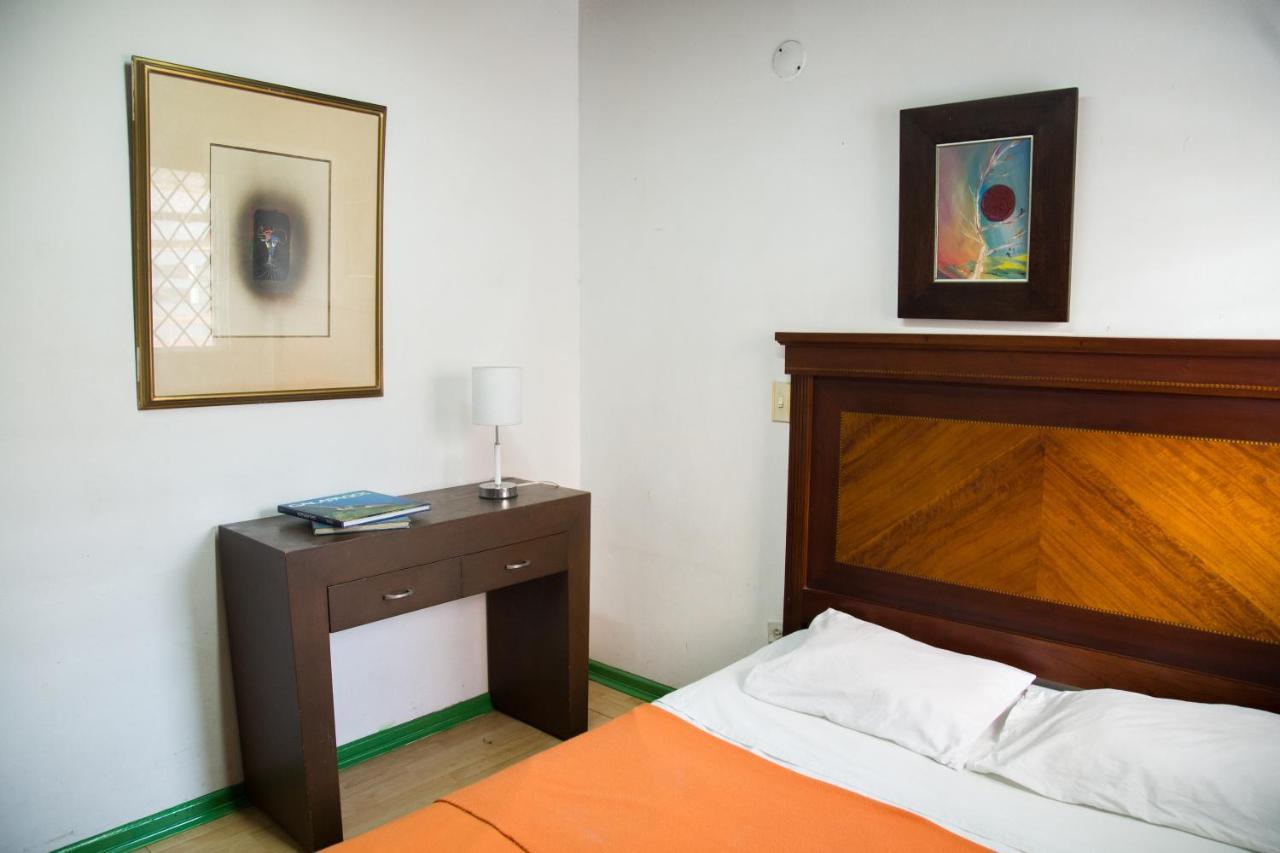 Hostel Spring City Медельїн Екстер'єр фото