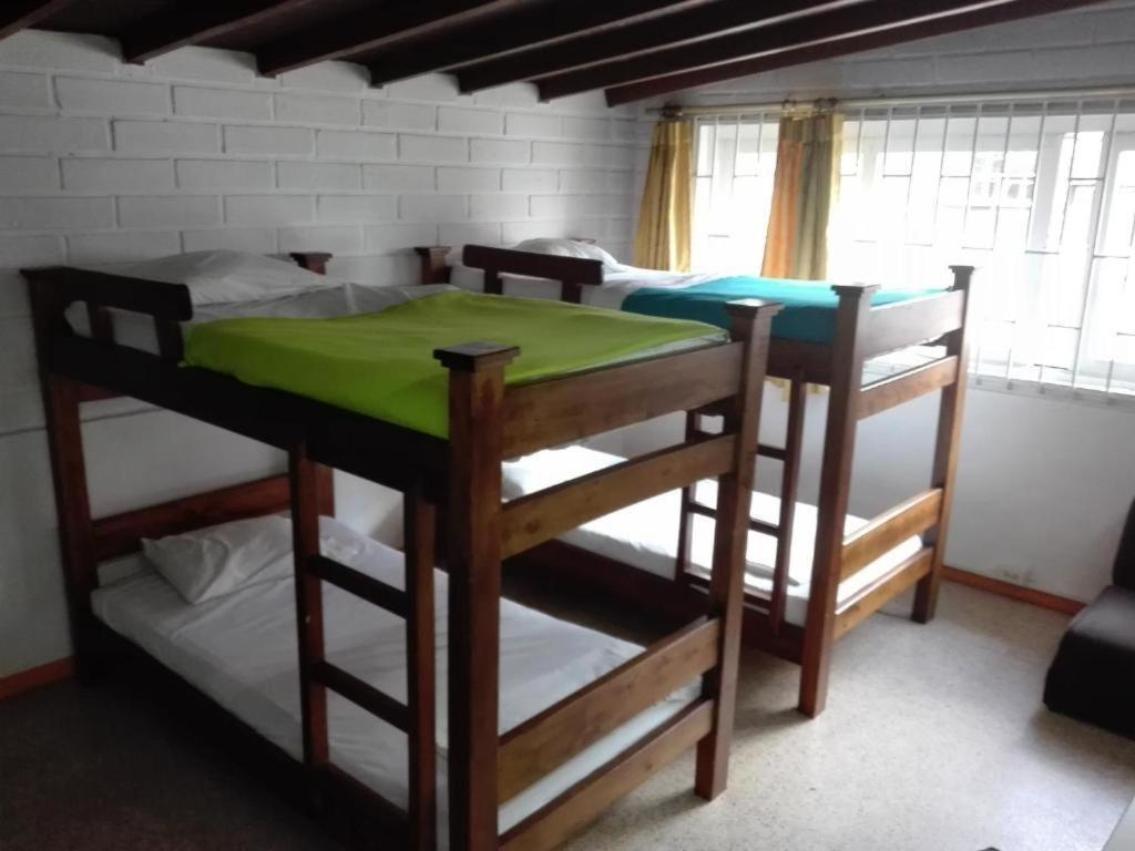 Hostel Spring City Медельїн Екстер'єр фото